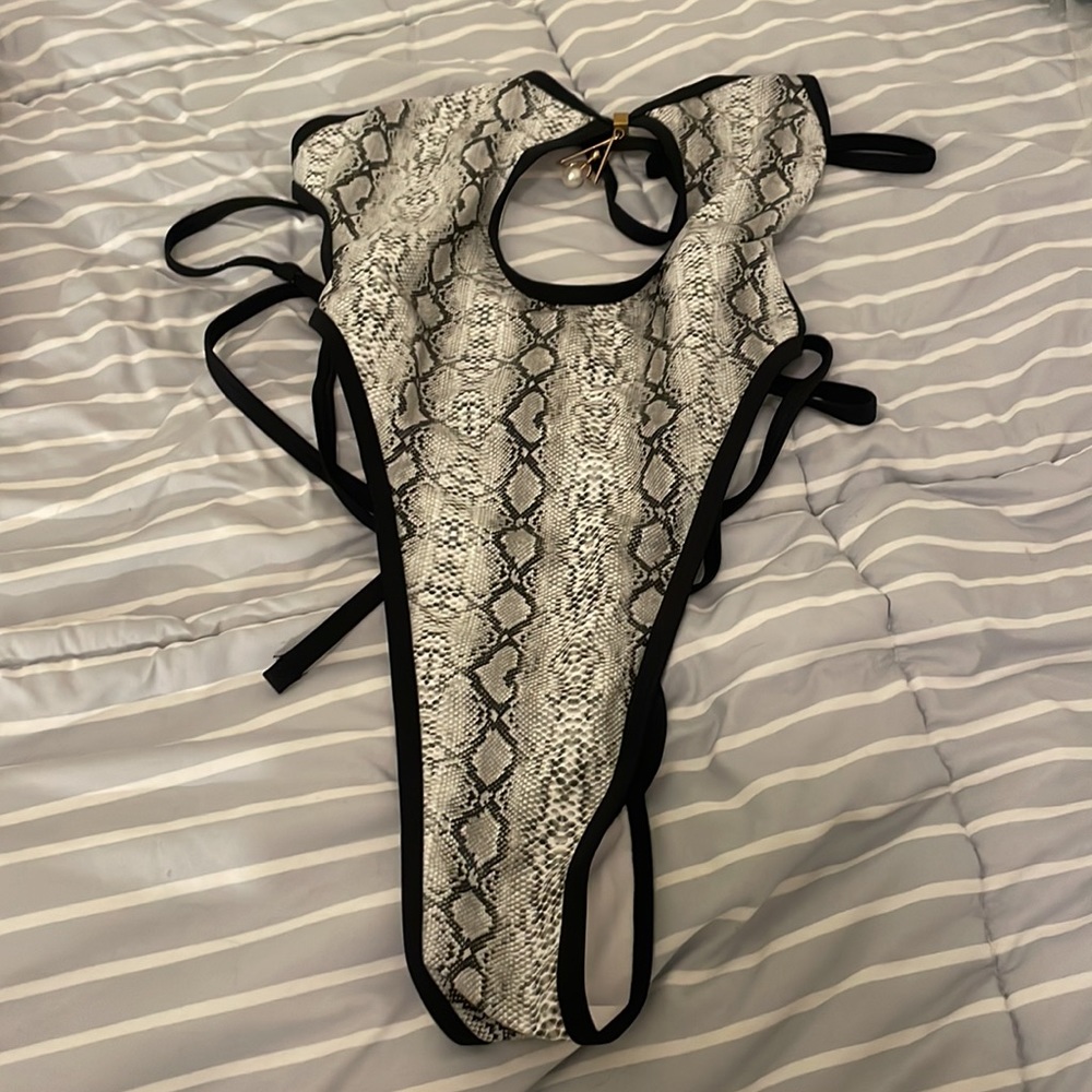 Snake print adjustable bathing suit